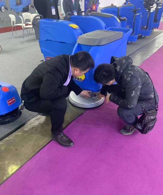 大堂小型电动洗地机是否适合用于环卫保洁
